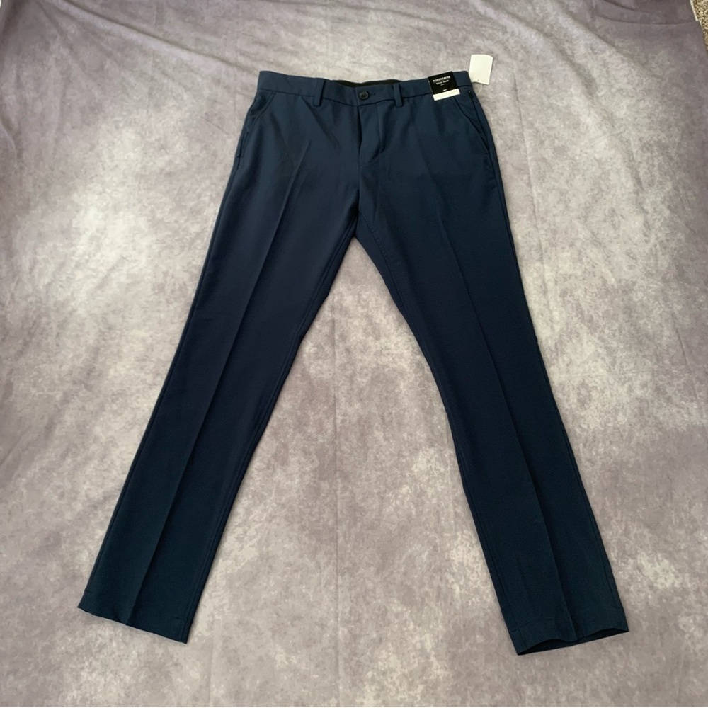 Nordstrom Men's Shop Tech Smart Blue Trousers 34x32 NWT wrinkle resistant